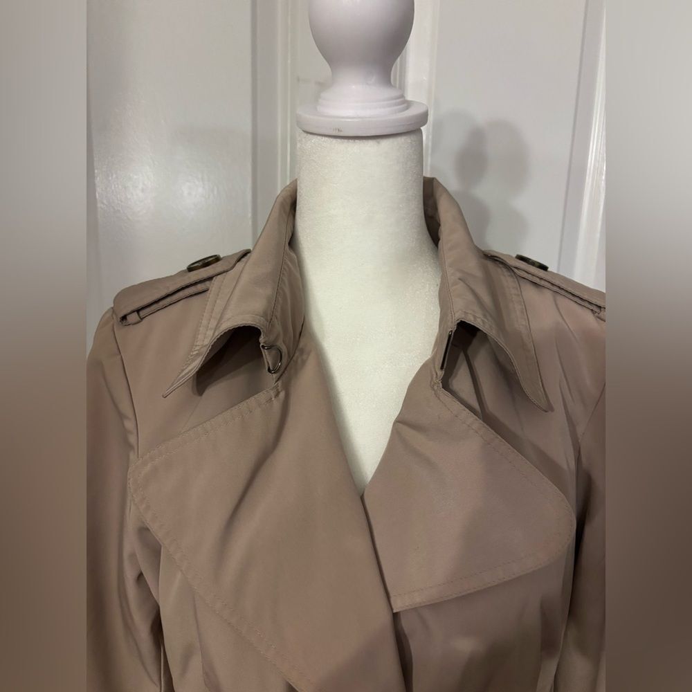 London Fog Belted Trench Coat Taupe Water Resistant Classic Elevated Small NWOT - Picture 10 of 13